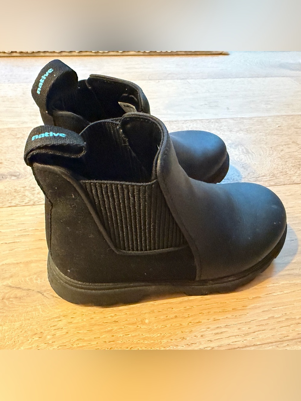 Native Kensington Treklite Black Chelsea Boots Kids Size C11